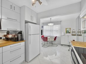 114 Somerset F, West Palm Beach FL 33417