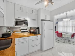 114 Somerset F, West Palm Beach FL 33417