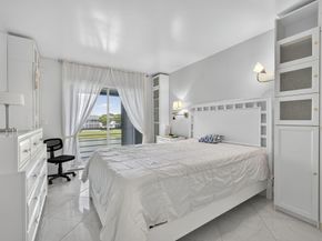 114 Somerset F, West Palm Beach FL 33417