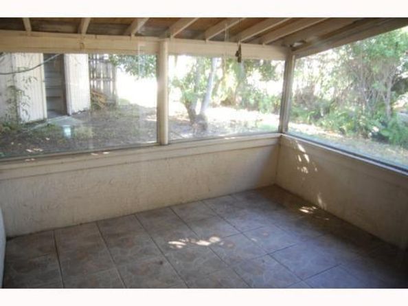 901 SW 78th Ave, North Lauderdale FL 33068
