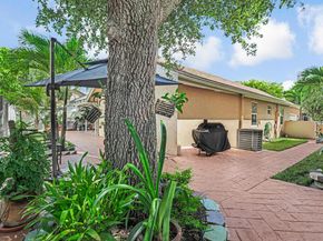 610 NW 207th Avenue, Pembroke Pines FL 33029