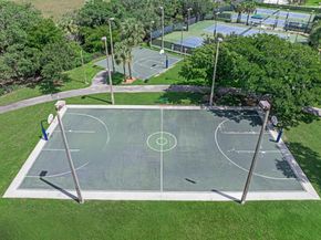 610 NW 207th Avenue, Pembroke Pines FL 33029