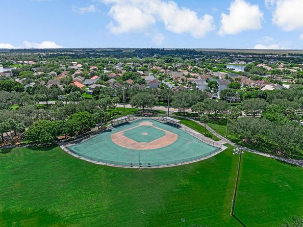 610 NW 207th Avenue, Pembroke Pines FL 33029