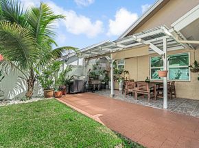 610 NW 207th Avenue, Pembroke Pines FL 33029