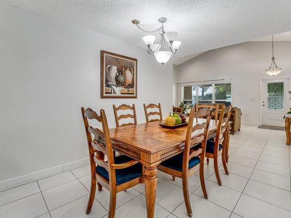 610 NW 207th Avenue, Pembroke Pines FL 33029