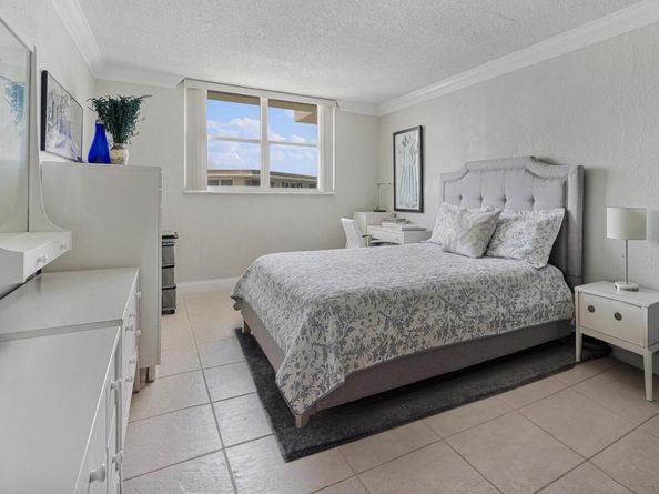 3540 S Ocean Boulevard 908, South Palm Beach FL 33480