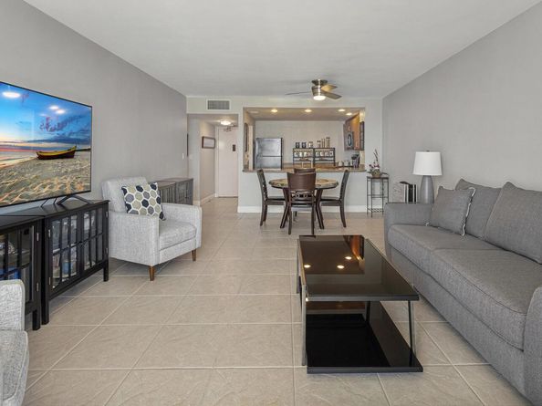 3540 S Ocean Boulevard 908, South Palm Beach FL 33480