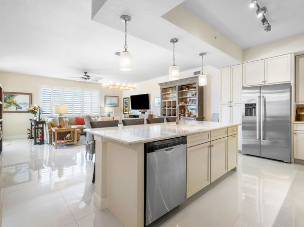 944 Bay Colony Drive S, Juno Beach FL 33408