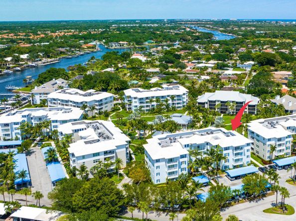 944 Bay Colony Drive S, Juno Beach FL 33408