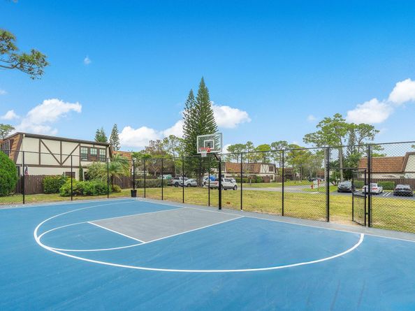 134 Weybridge Circle B, Royal Palm Beach FL 33411