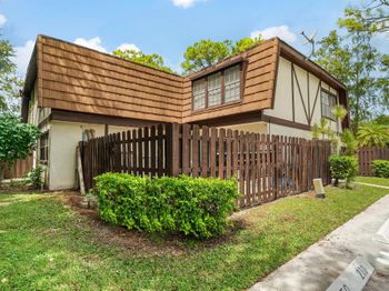 134 Weybridge Circle