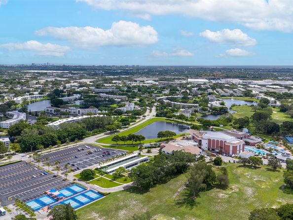 3028 Cambridge B 3028, Deerfield Beach FL 33442
