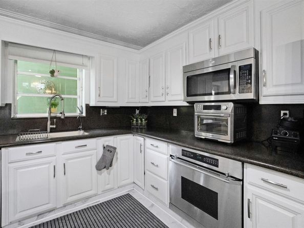 2091 SW 30th Ter, Fort Lauderdale FL 33312