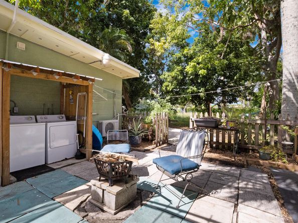 2091 SW 30th Ter, Fort Lauderdale FL 33312