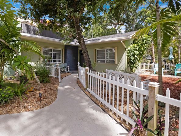 2091 SW 30th Ter, Fort Lauderdale FL 33312