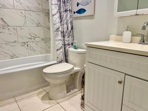 3500 NW 48th Avenue 402, Lauderdale Lakes FL 33319