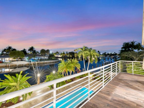 990 SE 7th Ave, Pompano Beach FL 33060