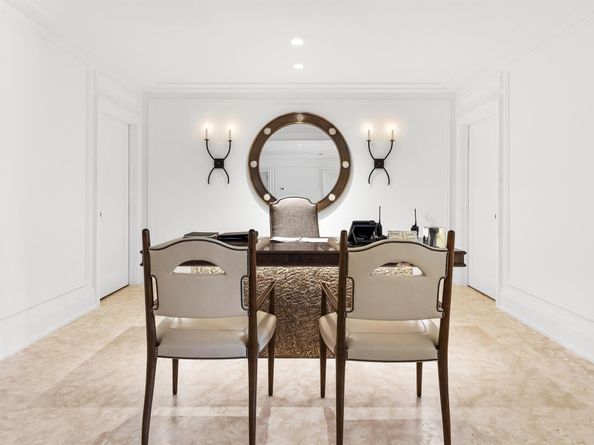 150 Bradley Place 112, Palm Beach FL 33480
