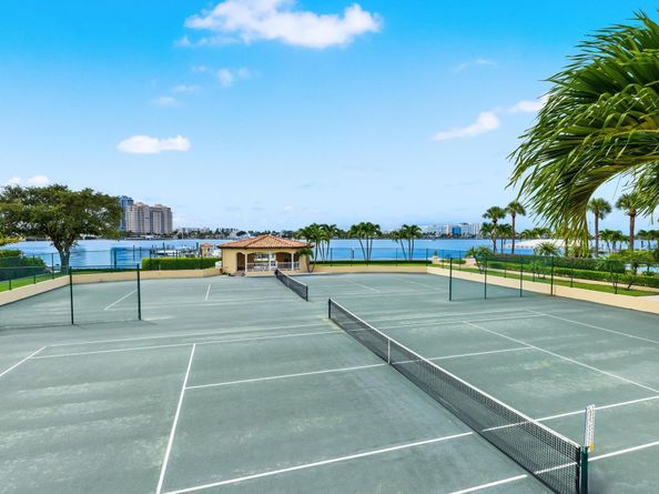 150 Bradley Place 112, Palm Beach FL 33480