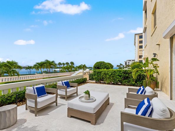 150 Bradley Place 112, Palm Beach FL 33480