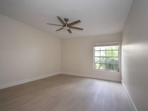 2220 NE 68th St 1007, Fort Lauderdale FL 33308