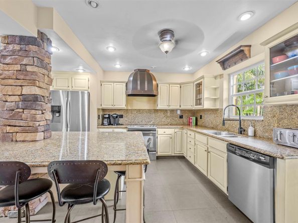 2300 Castilla Isle, Fort Lauderdale FL 33301