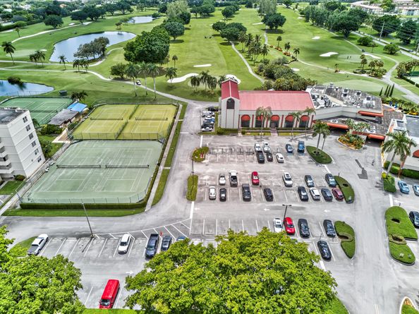 681 S Hollybrook Drive 302, Pembroke Pines FL 33025