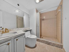 681 S Hollybrook Drive 302, Pembroke Pines FL 33025