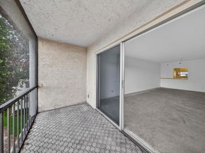 681 S Hollybrook Drive 302, Pembroke Pines FL 33025