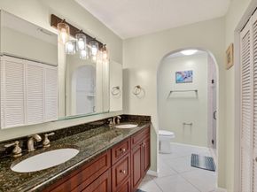 801 Harbour Pointe Way, Greenacres FL 33413