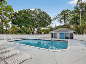 801 Harbour Pointe Way, Greenacres FL 33413