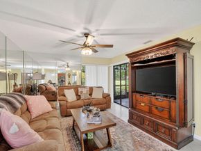 801 Harbour Pointe Way, Greenacres FL 33413