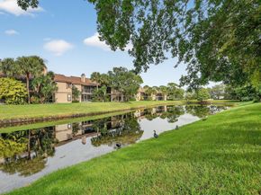 801 Harbour Pointe Way, Greenacres FL 33413