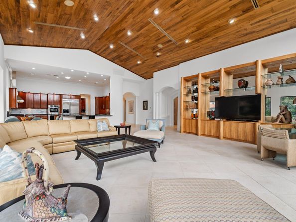 2667 Marseilles Drive, Palm Beach Gardens FL 33410