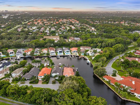 2667 Marseilles Drive, Palm Beach Gardens FL 33410