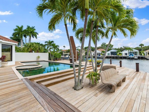 2667 Marseilles Drive, Palm Beach Gardens FL 33410