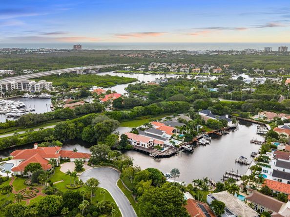 2667 Marseilles Drive, Palm Beach Gardens FL 33410