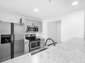 533 NE 3rd Ave 230, Fort Lauderdale FL 33301