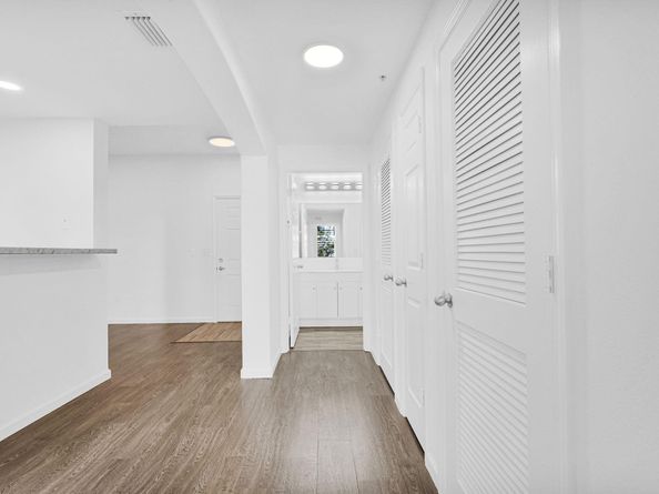 533 NE 3rd Ave 230, Fort Lauderdale FL 33301