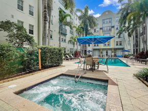 533 NE 3rd Ave 230, Fort Lauderdale FL 33301