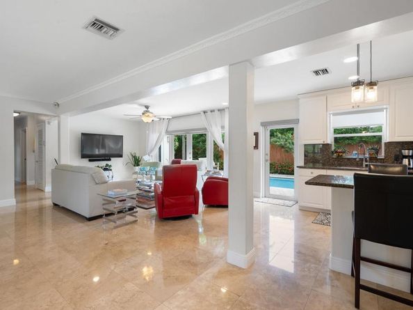2808 NE 22nd St, Fort Lauderdale FL 33305