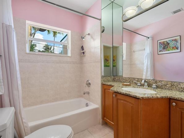 2808 NE 22nd St, Fort Lauderdale FL 33305