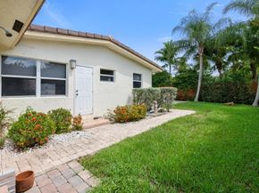2808 NE 22nd St, Fort Lauderdale FL 33305