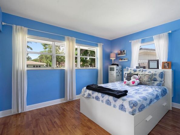 2808 NE 22nd St, Fort Lauderdale FL 33305