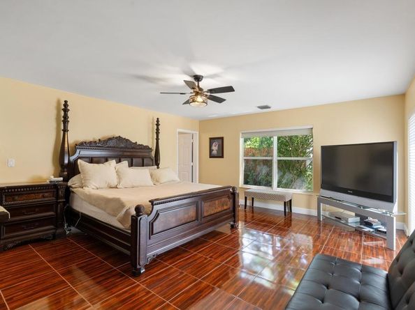 2808 NE 22nd St, Fort Lauderdale FL 33305