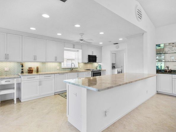10551 Coralberry Way, Boynton Beach FL 33436