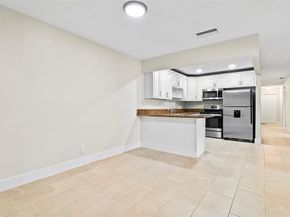 10620 NW 37th St, Coral Springs FL 33065