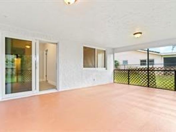 10620 NW 37th St, Coral Springs FL 33065