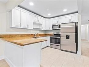 10620 NW 37th St, Coral Springs FL 33065