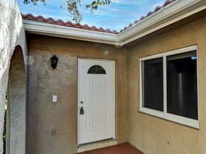 10620 NW 37th St, Coral Springs FL 33065